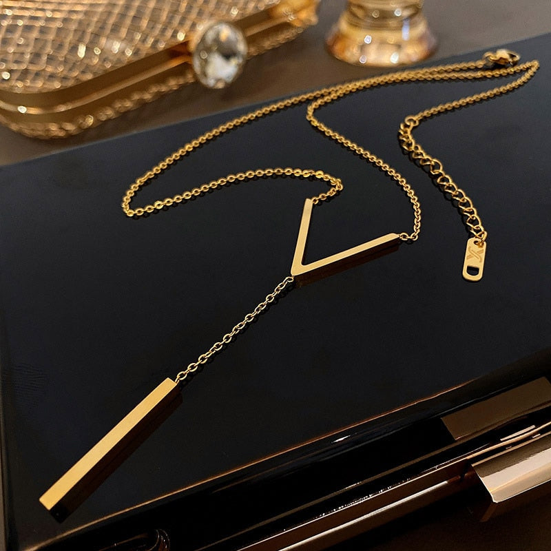 Colar Feminino Steel Clavicle - Luxo Moderno