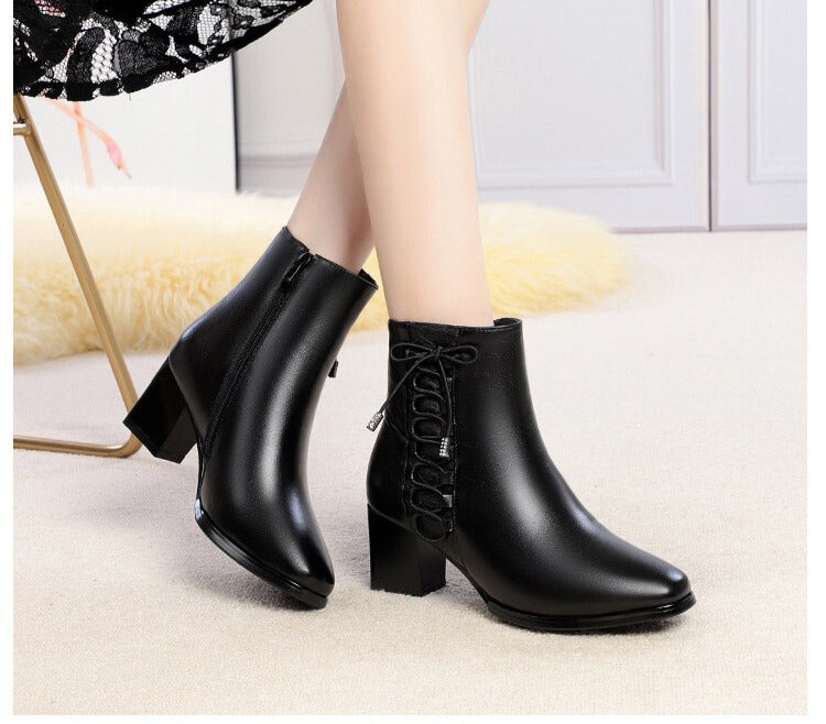Bota Feminina Cano Curto Lariat