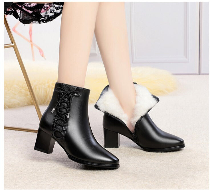 Bota Feminina Cano Curto Lariat